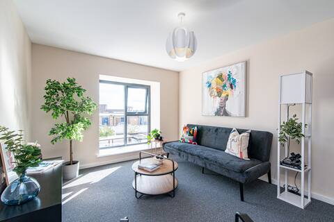 Successful Airbnb property: 1 bedroom flat by Eccles Train Station in Eccles