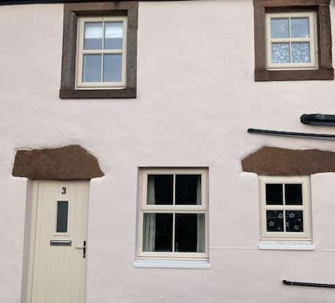 Top performing Airbnb: Red Rock Cottage, in the heart of Heysham Village in Middleton