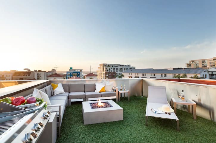 TuCasa | Luxury 4 Story Villa in Little Italy