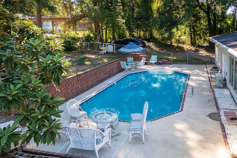 PVT. Pool I Shanti Villa on I10 I Roomy-2100Sq ft