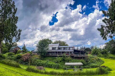 Cedar Springs Lodge & Retreat Center