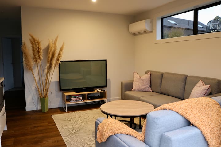 Super Cosy And Private Two Bedroom Apartment - ワナカ
