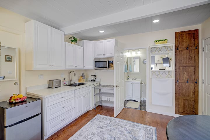 Silicon Valley Studio • Corporate & Intern Stays - Milpitas, CA