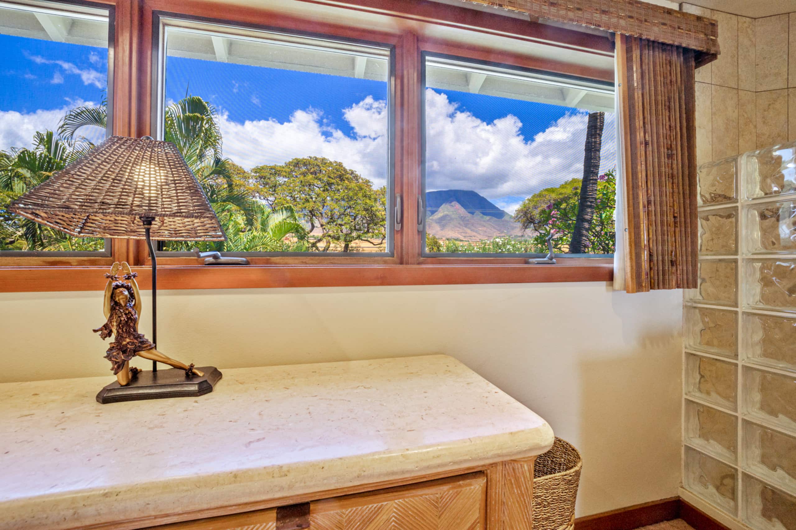 Townhouse in Lahaina · ★4.95 · 3 bedrooms · 4 beds · 2.5 baths - Image 60