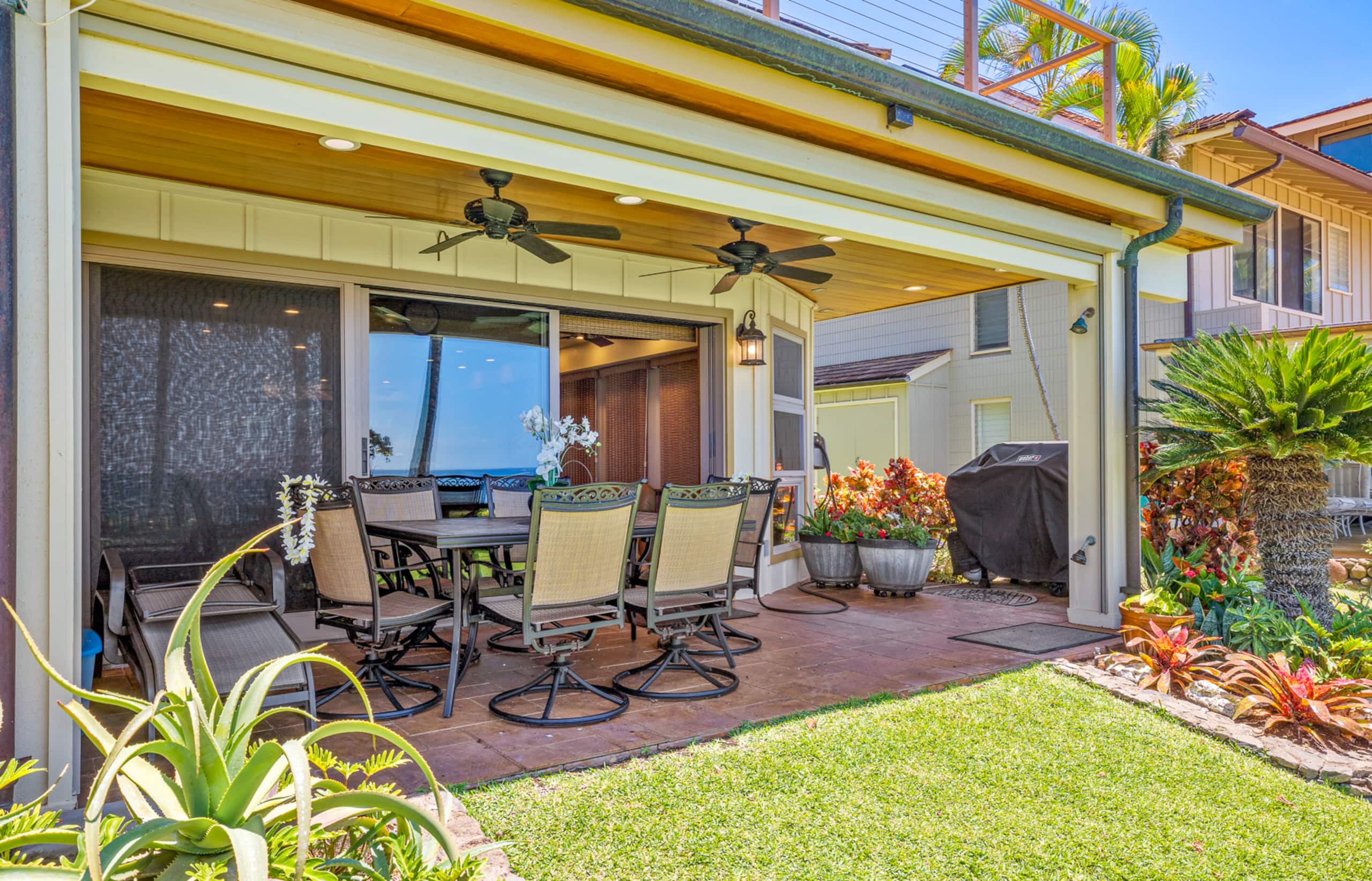 Townhouse in Lahaina · ★4.95 · 3 bedrooms · 4 beds · 2.5 baths - Image 50