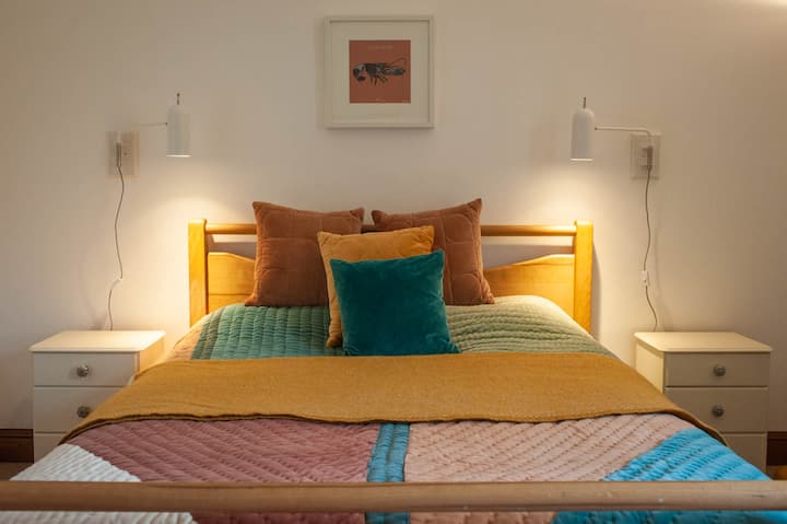 The Garden Room reflecting the colours of nature.