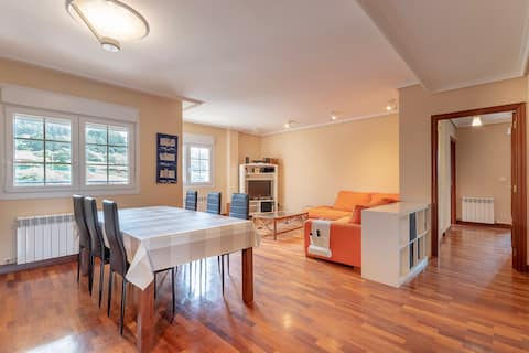 Successful Airbnb property: Beachfront apartment with pool EBI-987 in Euskadi