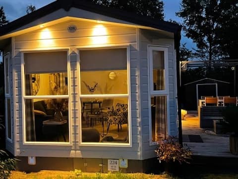 Well-maintained 4-person chalet in Overijssel