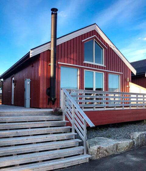 Hjellebua - Stamsund, in the heart of Lofoten