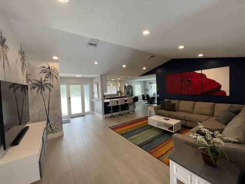 Top Airbnb: Ocean Reef Paradise, Big Pool, Spa, Tiki Bar, Golf in Delray Beach