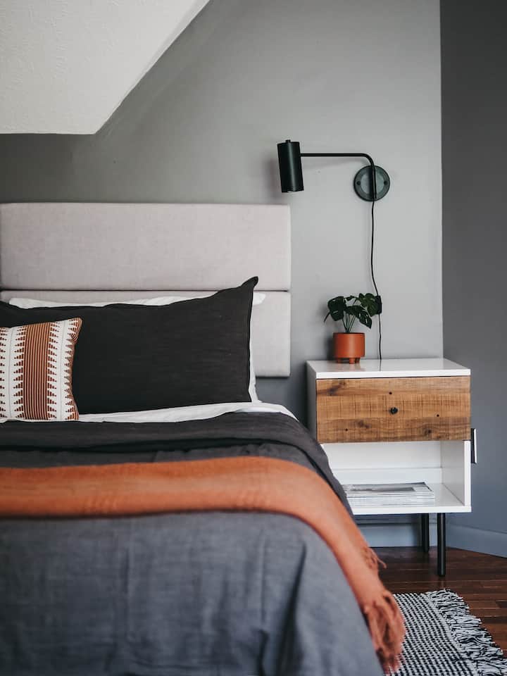 kitanda aina ya king