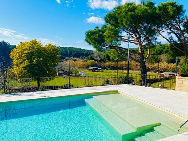 4 P Finca con piscina climatizada, jacuzzi gallery image 5