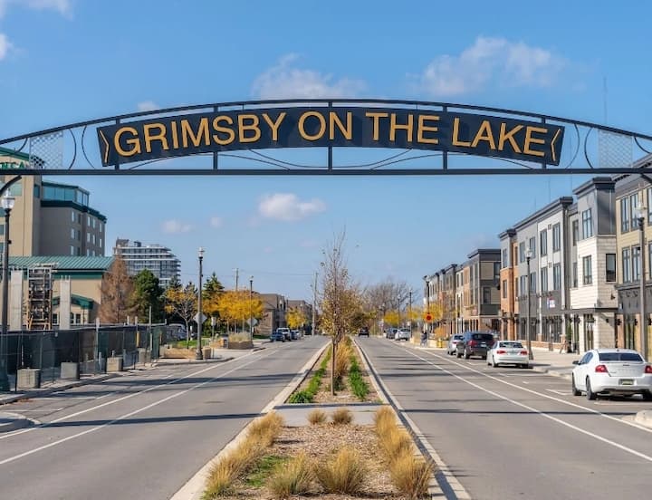 A Sweet Retreat Close To It All! Apartments for Rent in Grimsby