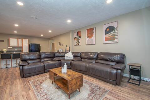 The Barbershop-Luxury 2 bd/2bth in DWTN Miamisburg