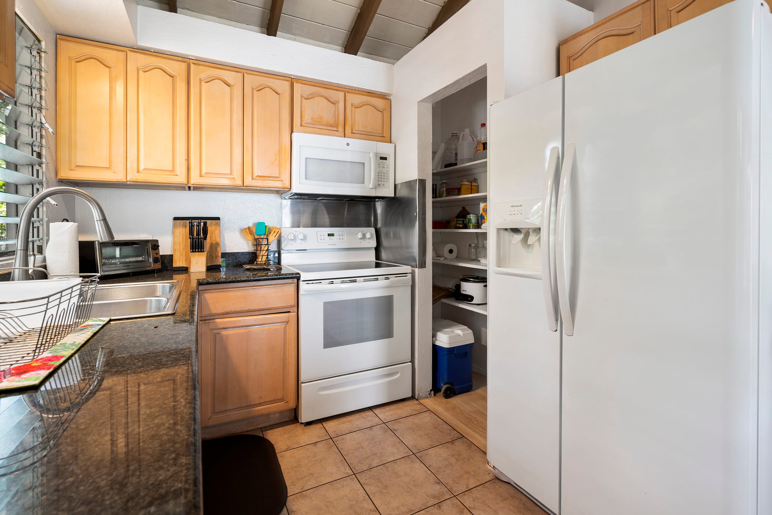 Home in Kailua-Kona · ★4.82 · 4 bedrooms · 5 beds · 4 private baths - Image 8