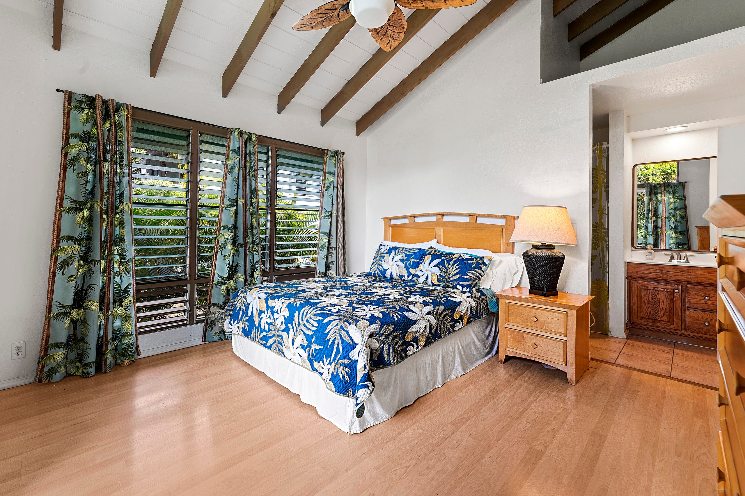 Home in Kailua-Kona · ★4.82 · 4 bedrooms · 5 beds · 4 private baths - Image 18
