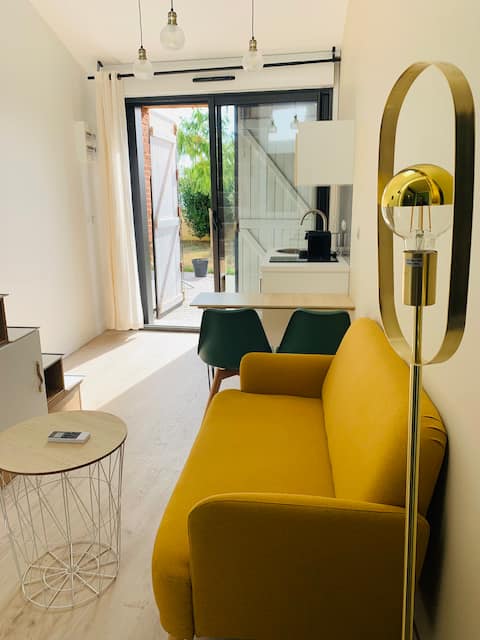Propriété Airbnb réussie: Cozy quiet T1 bis studio + Parking à Colomiers