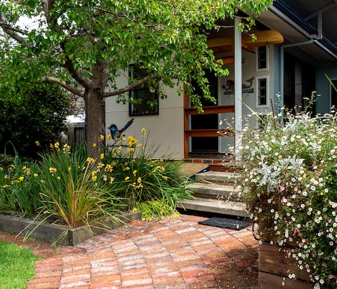 Top Airbnb: Lovely Studio Adrift in a pretty garden setting in Shire Of Augusta Margaret River