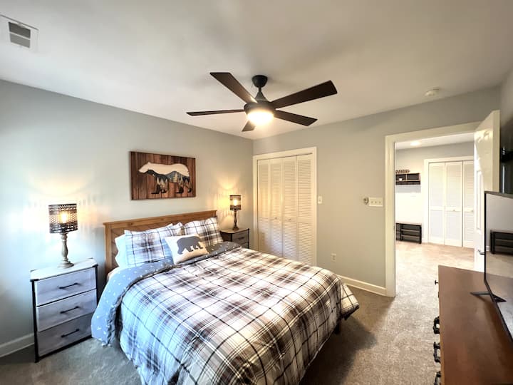 Cozy with comfortable queen size bed