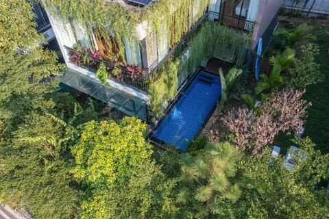 F3.9 Collie Villa fully equiped with swimming po