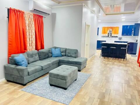 9 mins from National Stadium,New home with Jacuzzi