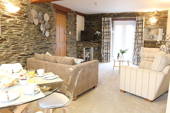 Stylish 3 Bedroom Holiday Home - Port Isaac