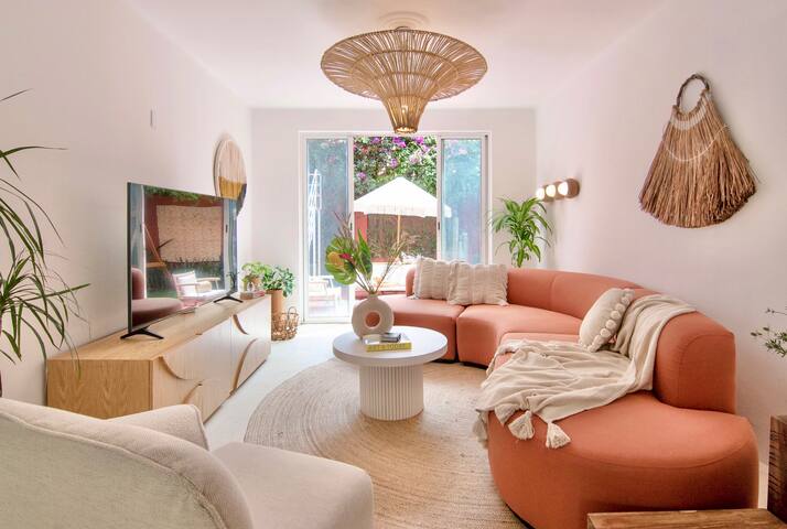 Stunning house steps from Masaryk, Polanco gallery image 2