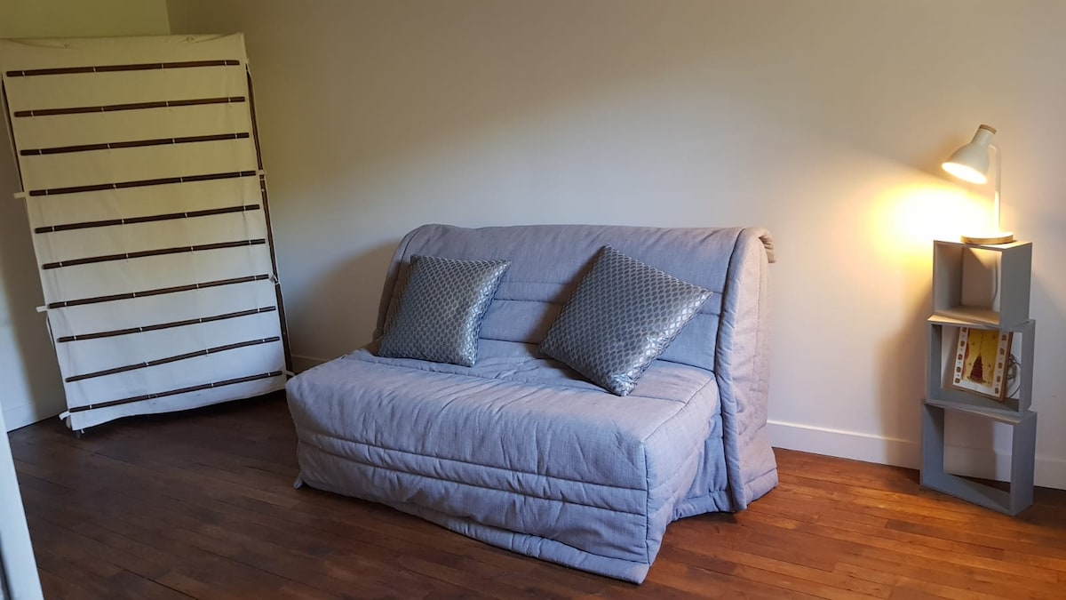 საძინებელი 1