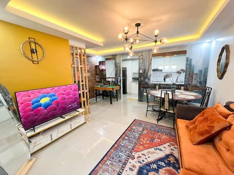 Townhouse: Free Parking|Swimming Pool access|BBQ