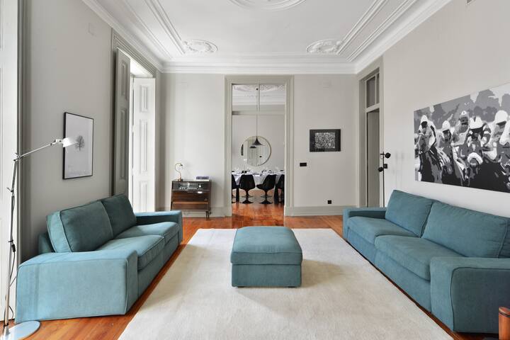 Big Stunning Apt – Best Possible Location – Chiado gallery image 3