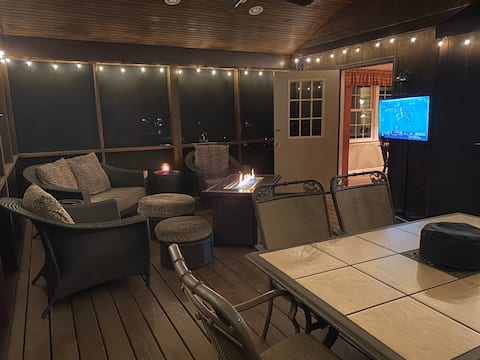 Happy Valley Haven w/Hot Tub & WE ARE close to PSU