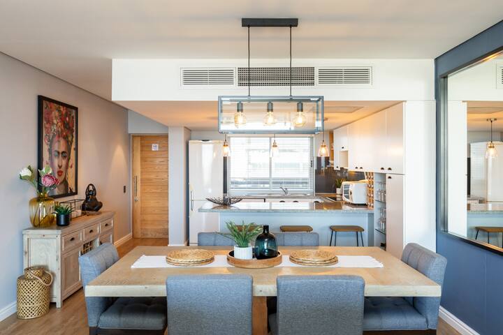 Harbouredge Walk to V and A Waterfront and CTICC gallery image 5