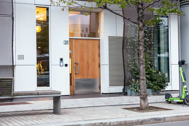 Spacious modern 2BR apt at Central OSLO Barcode gallery image 3