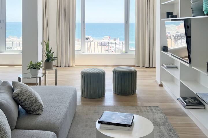 Charming Clifton Apartment – Number 4701 gallery image 2