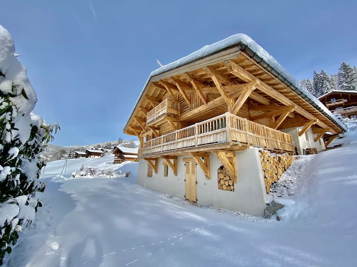 Warm, Comfortable Family Chalet Close To The Slopes - La Clusaz
