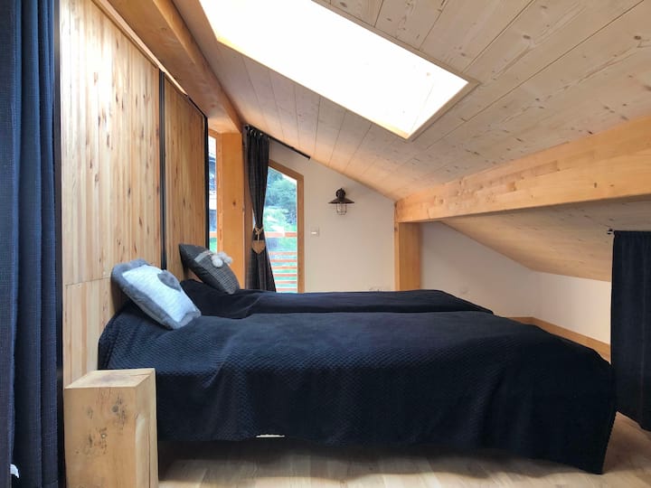 Vriendelijke slaapzaal voor vrienden en kinderen