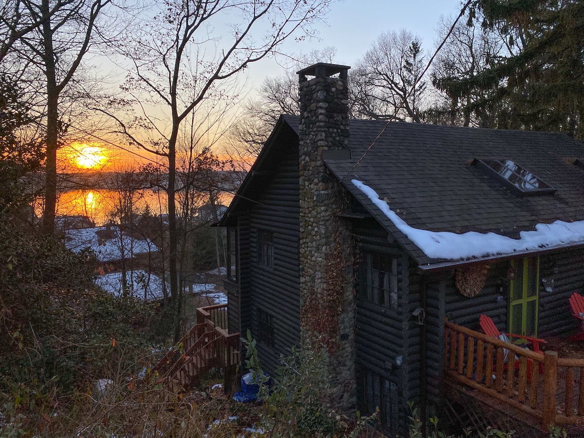 Airbnb cabin exterior photo