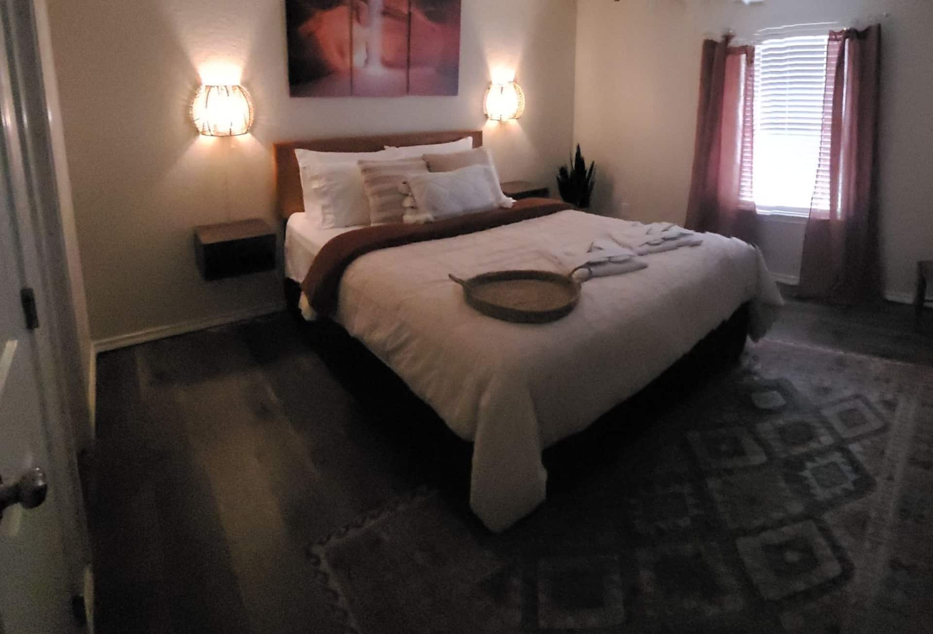 Ho-On-Day. A cozy home away from home.