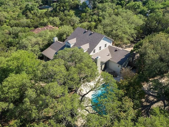 Hidden Gem in West Lake/Austin gallery image 2