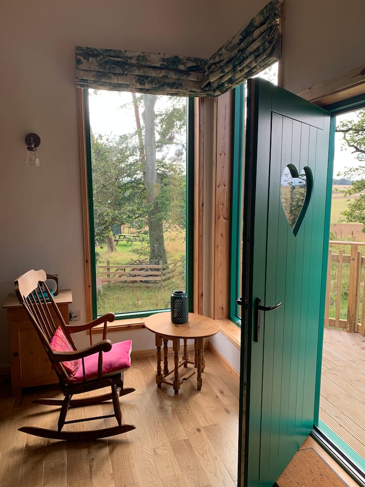 Northstar Treehouse, Beautiful Unique Eco-build. - Northumberland