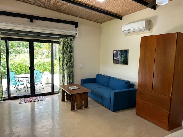 Entire home with Studio bedrooms in Tamarindo - Casa Mai Mai is 400 steps to beach with a pool!