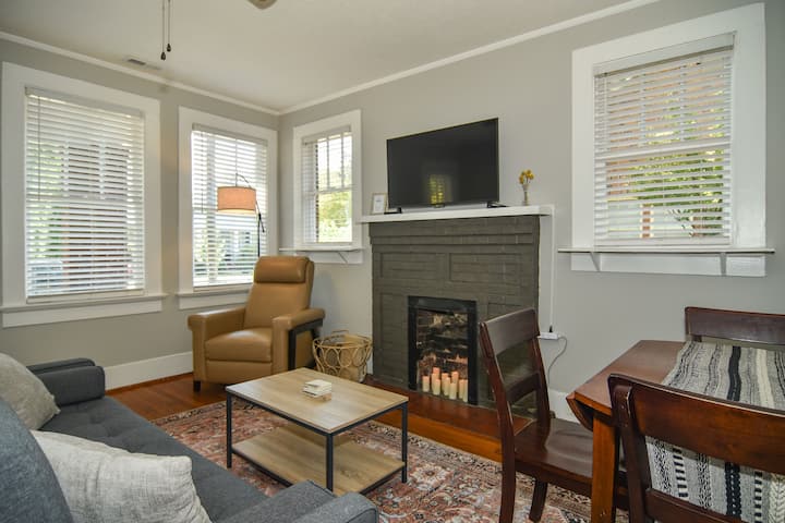 Cozy Boho Downtown Duplex - Columbia, SC