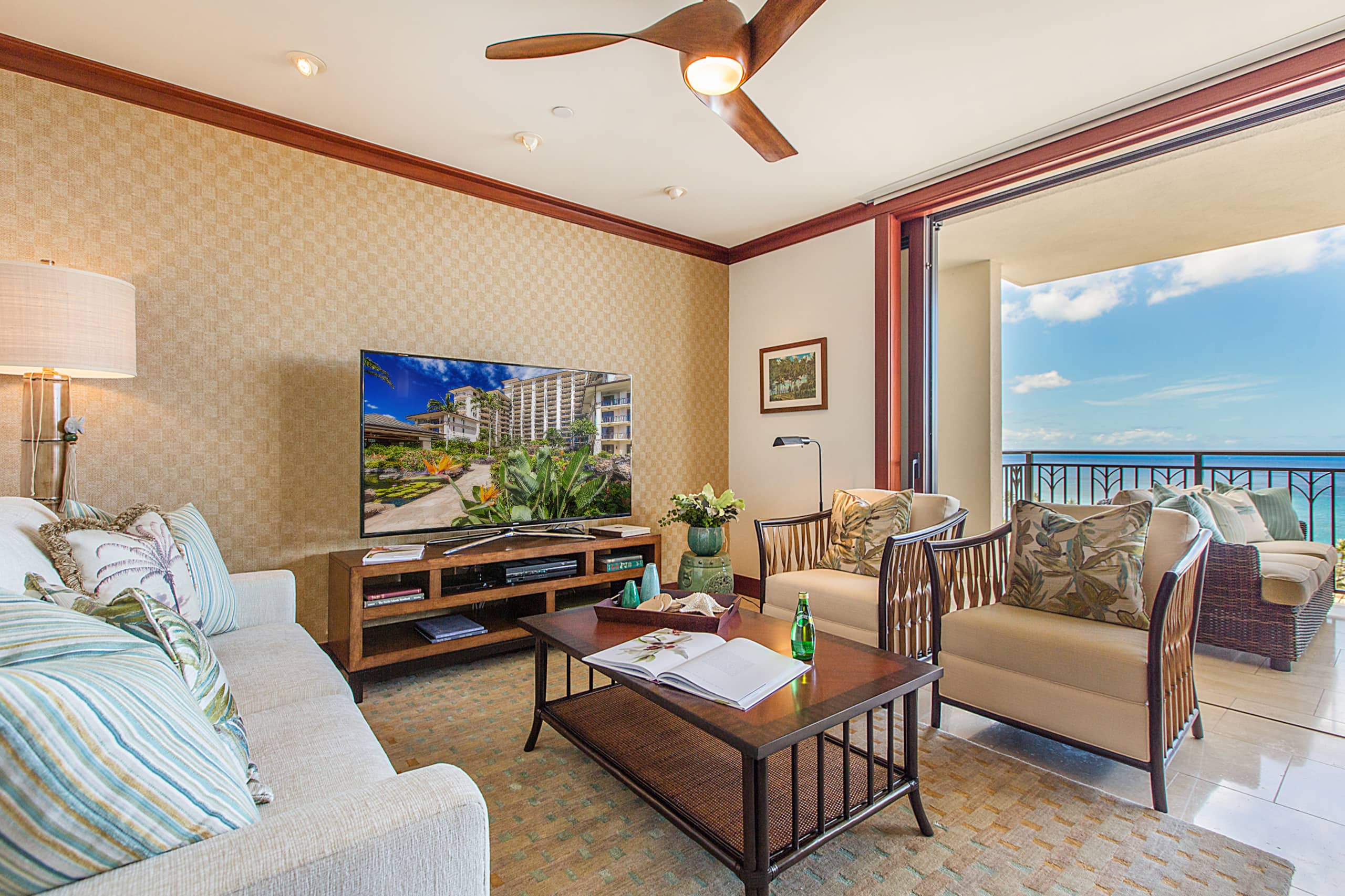 Condo in Kapolei · ★4.94 · 3 bedrooms · 4 beds · 2.5 private baths - Image 3