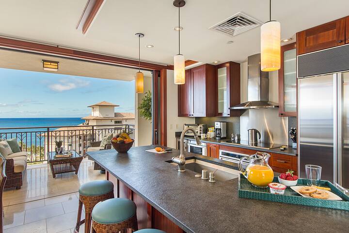 Hale Pumehana O-1202 stunning views and comfort gallery image 4