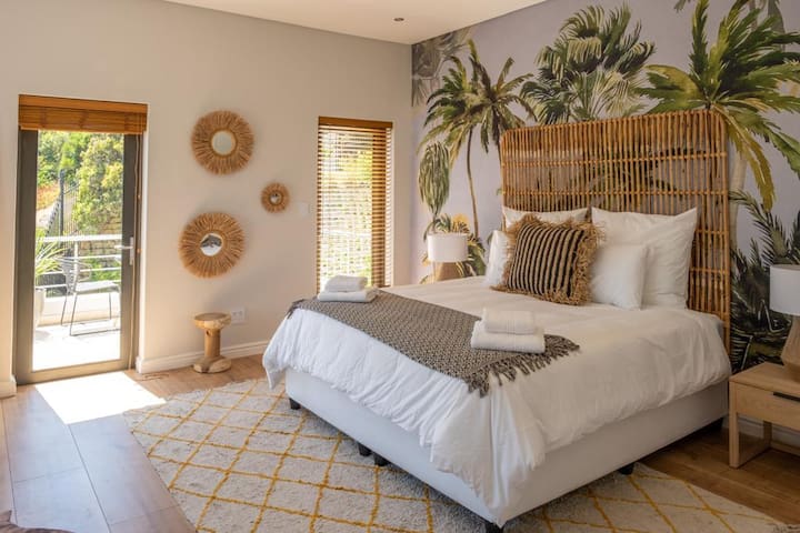 Penthouse with spectacular view – Hout Bay