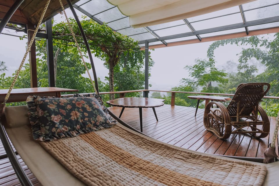 A teak cabin above a Chiang Mai valley, Mae Rim, Chiang Mai, Thailand, photo 6 of 10