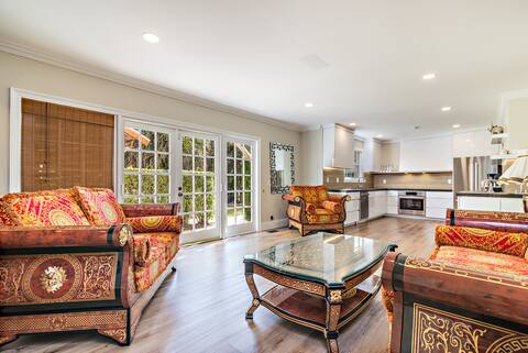 9-Room Mediterranean-Style Estate w/Pool