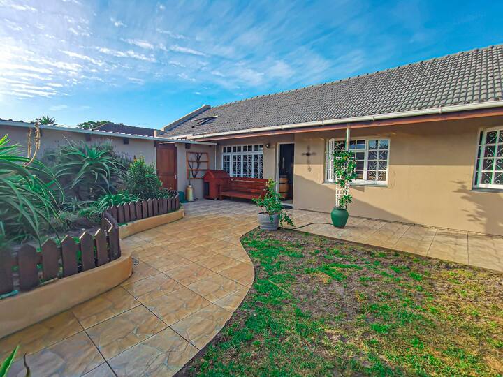 Funvalley Holiday Home, child & petfriendly Houses for Rent in Cape