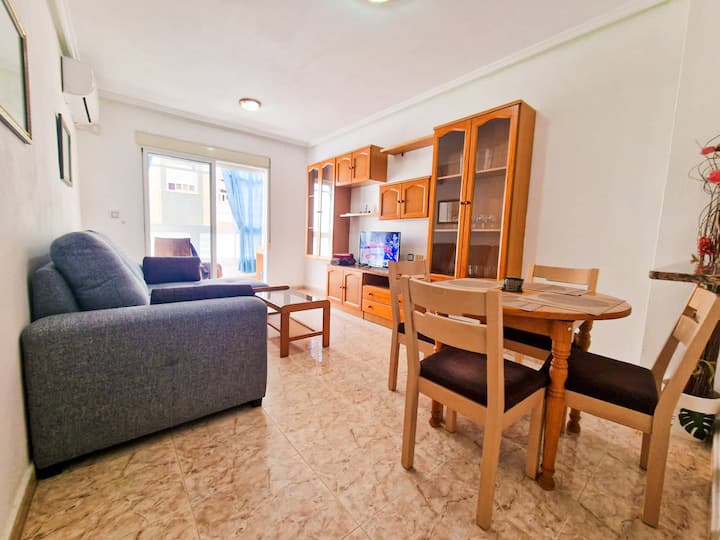 Peaceful Apartment In Middle Of All 600 M. Beach - Torrevieja