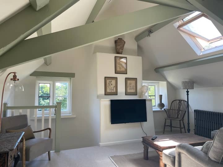 Beautiful, Recently Renovated Two Bedroom Cottage - Bibury